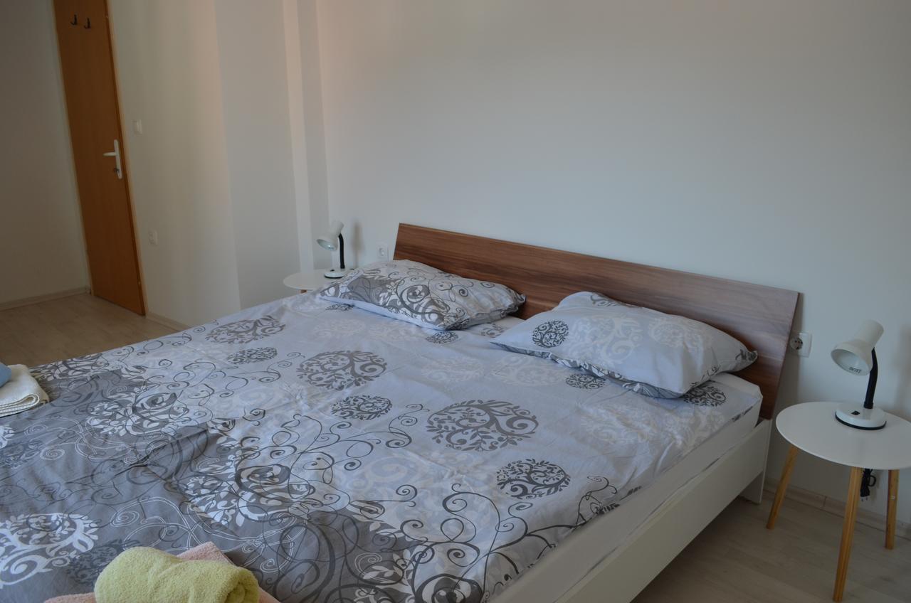 Apartments Petar Draga Bascanska Екстер'єр фото