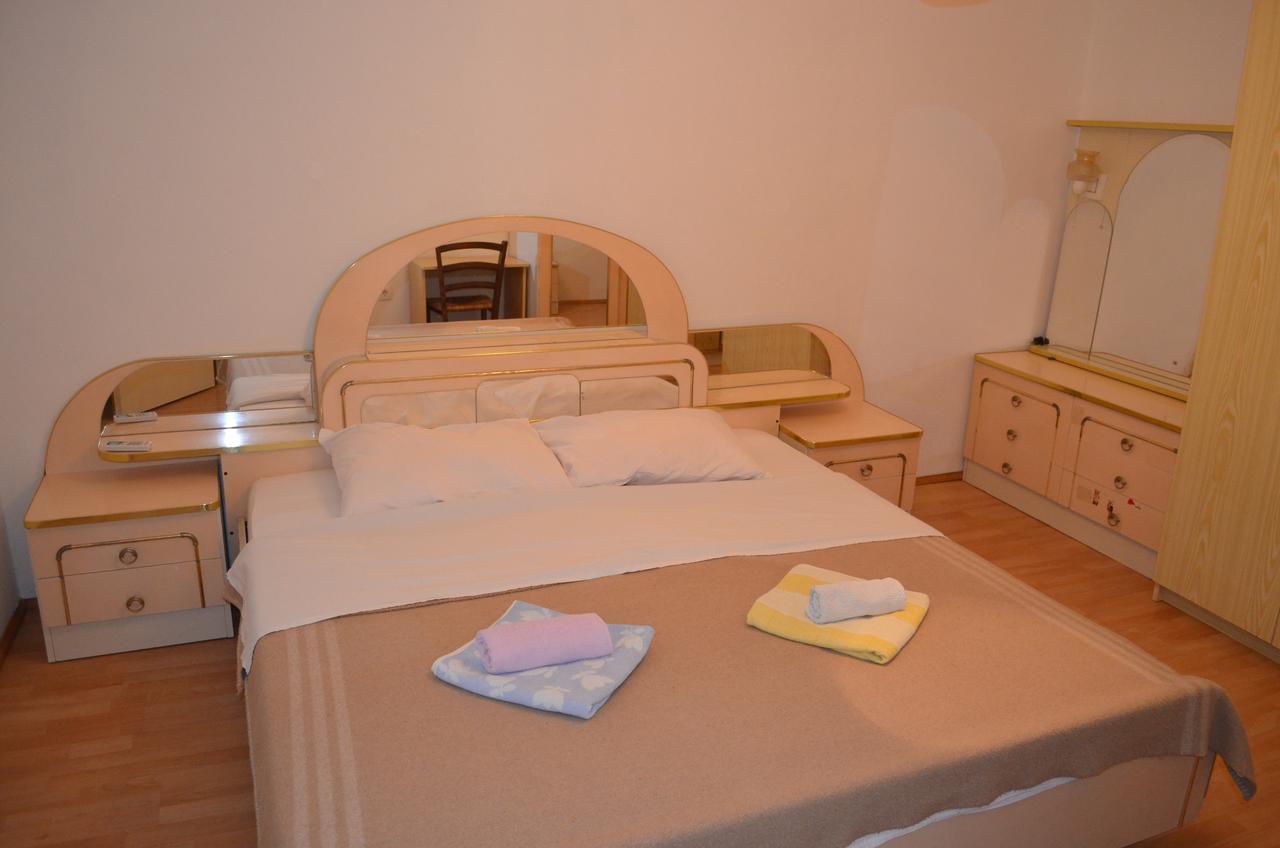 Apartments Petar Draga Bascanska Екстер'єр фото
